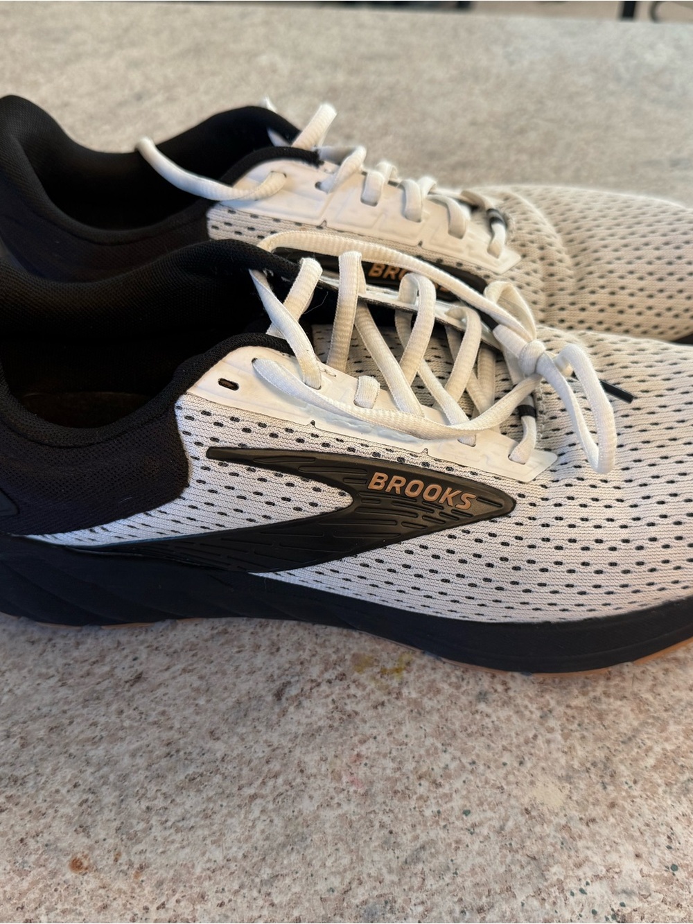 Brooks Men’s White and Black Athletic Running Shoes with Gold Logo
